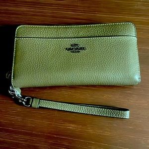 Coach wallet